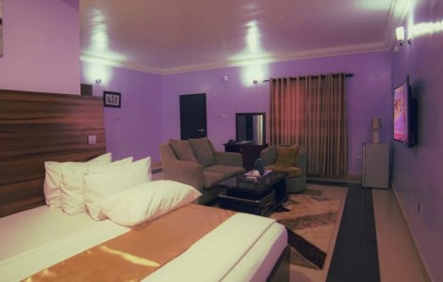 Macyview Hotel
